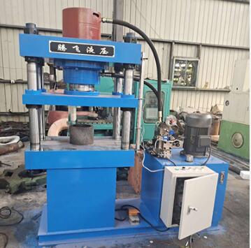 定做各非標準液壓機